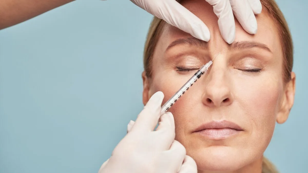 Frown lines Botox injection between the eyebrows in Dubai by Dr Azra Vaziri